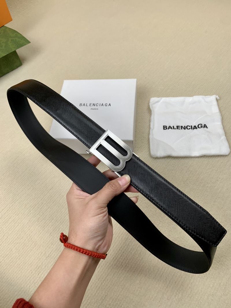 BALENCIAGA